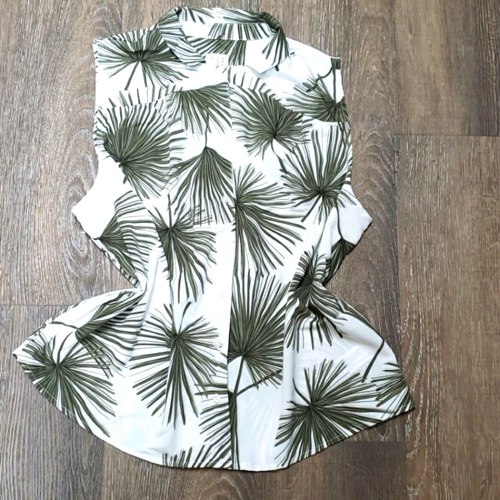 A new Day sleeveless blouse